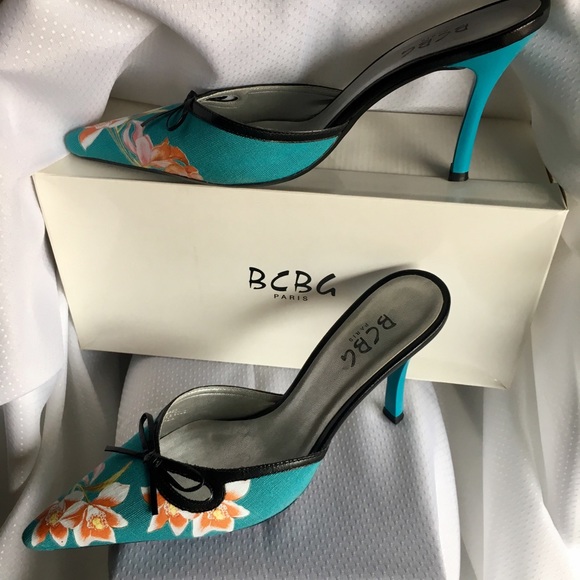 BCBG Women’s Shoes - Picture 2 of 7